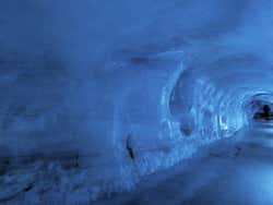 Gruta glaciar em Titlis