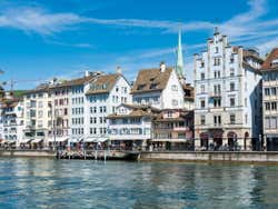 Lindenhof junto ao rio